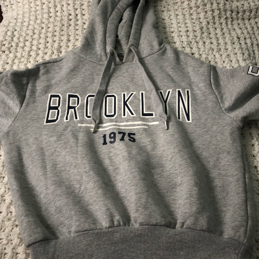 Grey cropped hoodie